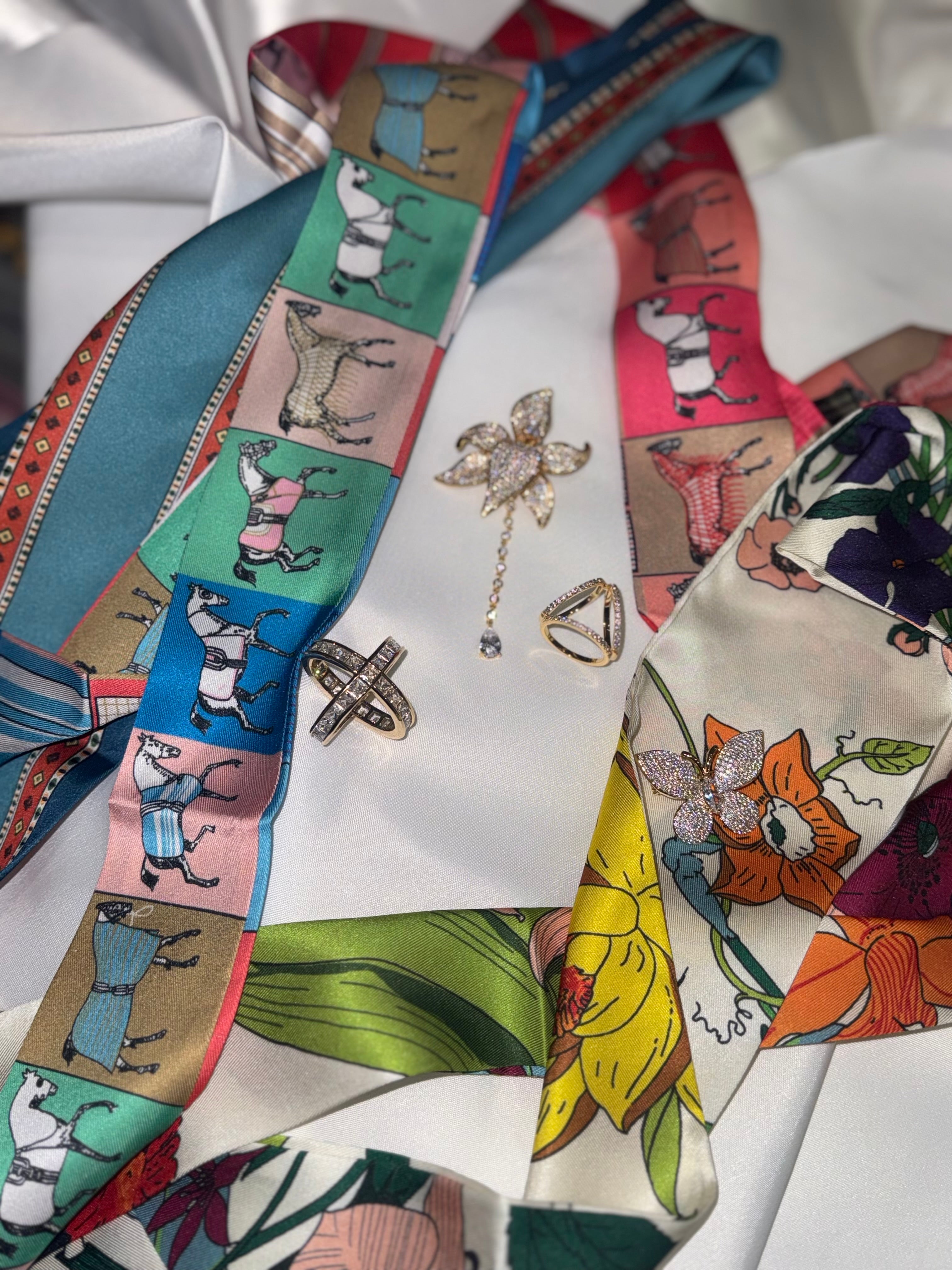 Mini foulard con applicazione