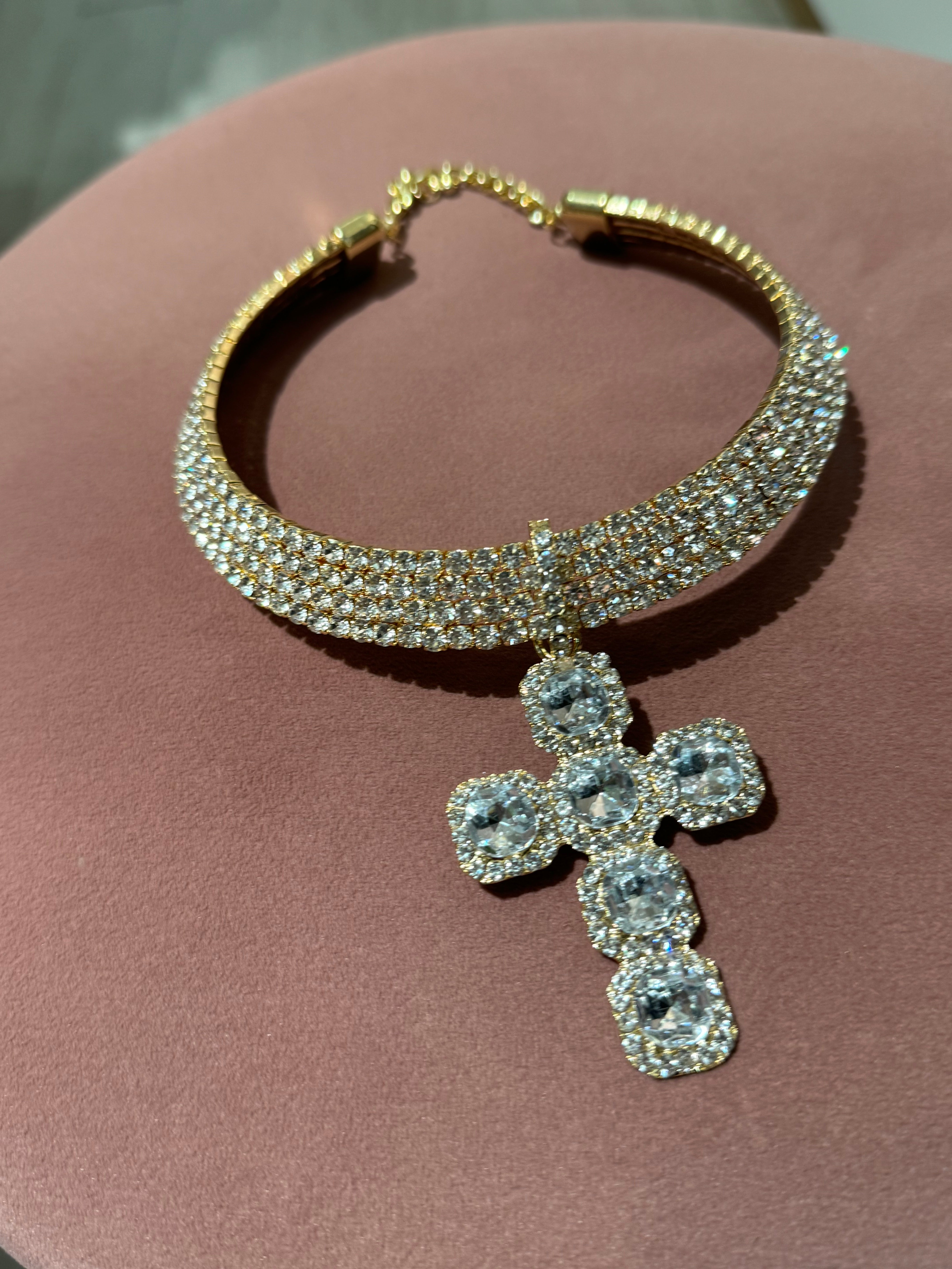 Collana Croce