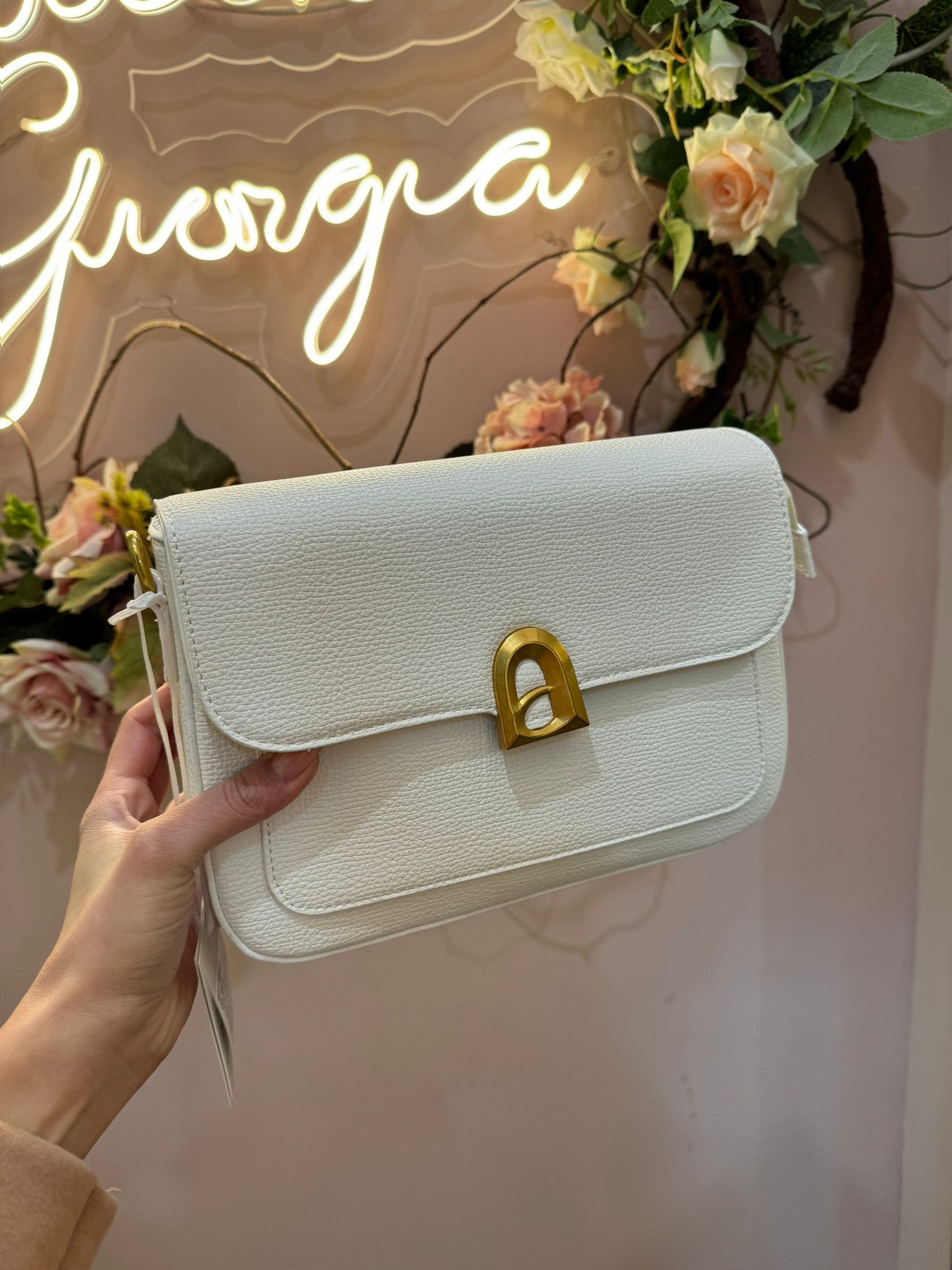 Borsa Rigida
