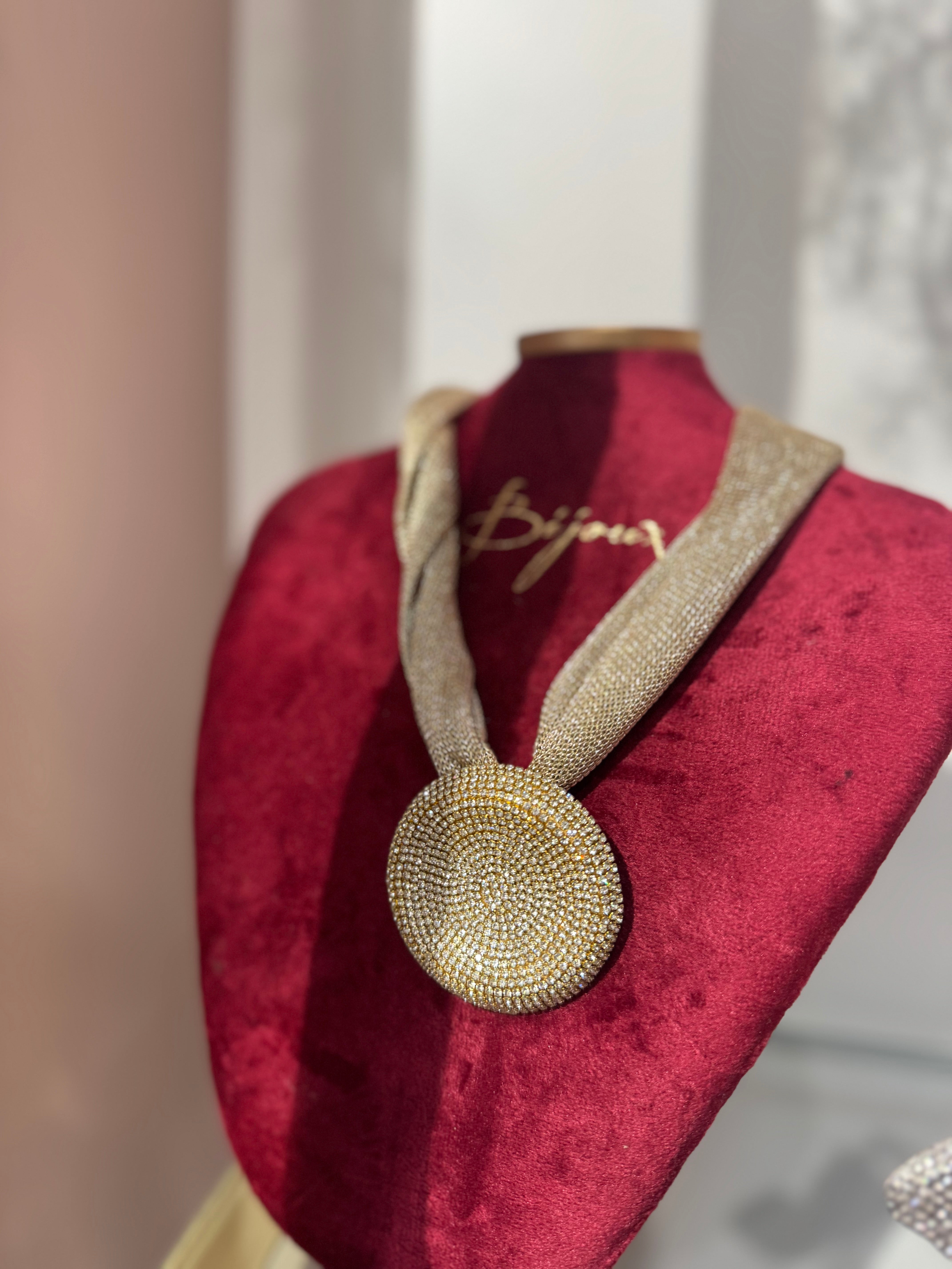 Collana pave