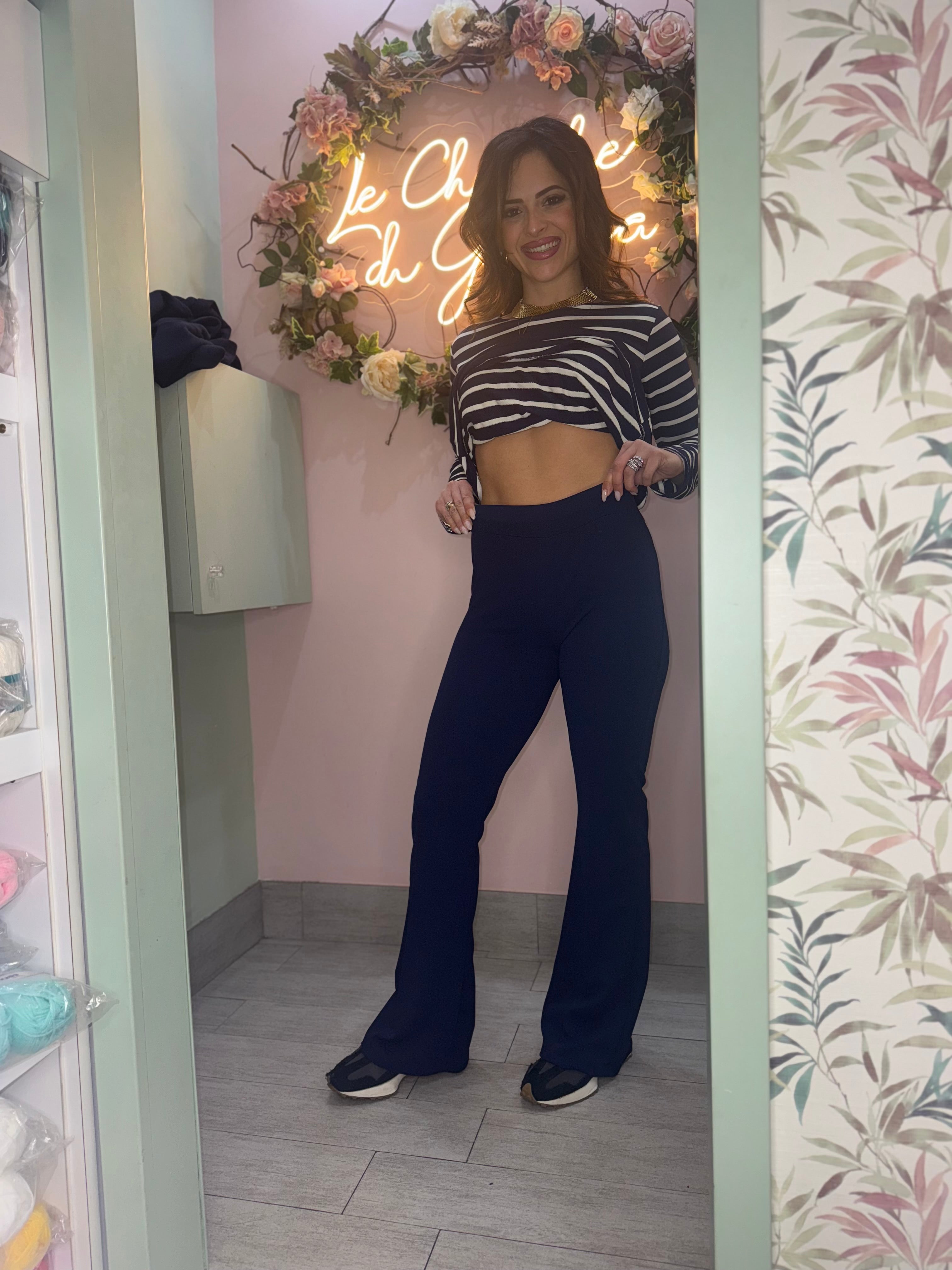 Pantalone contenitivo