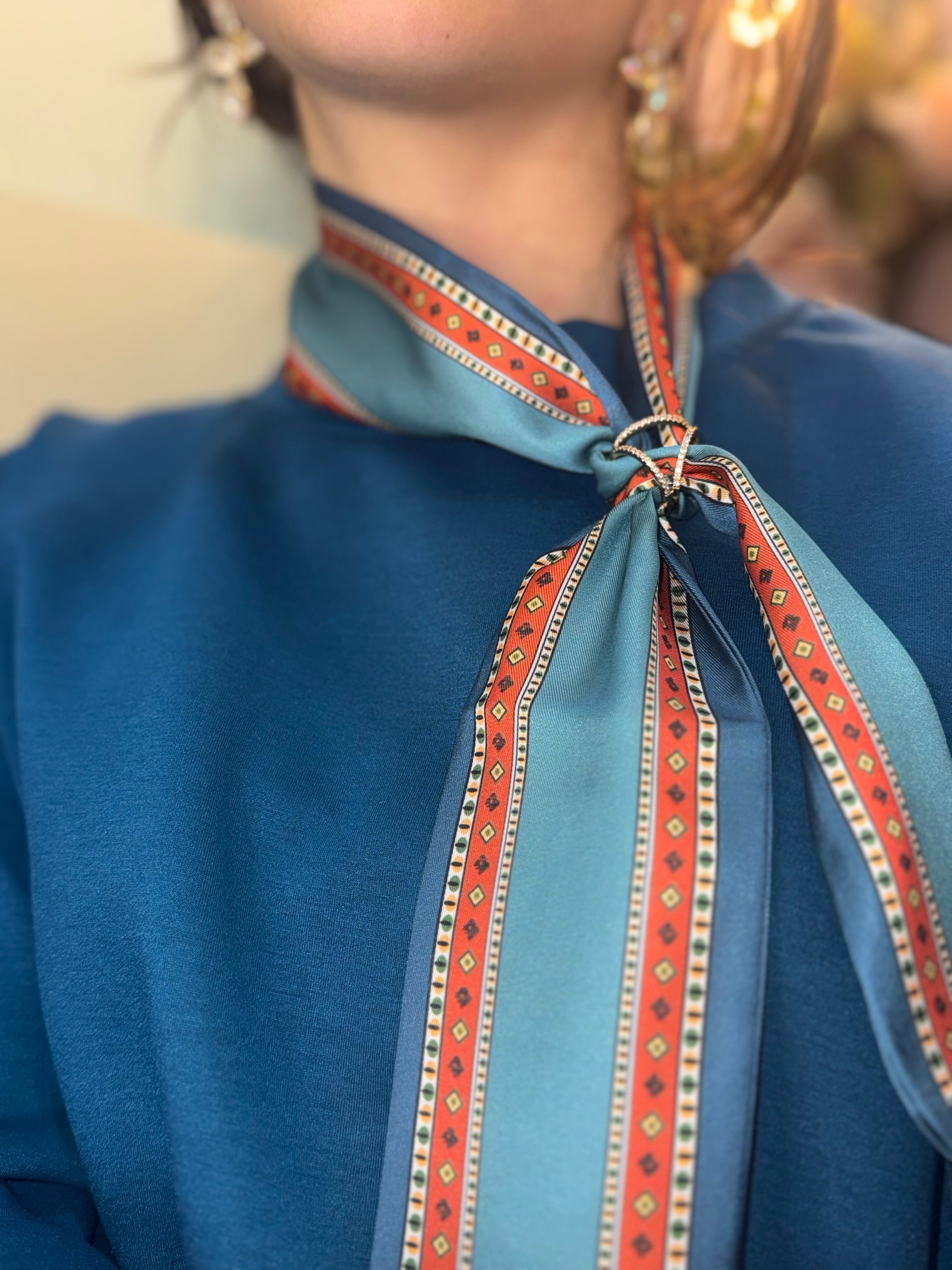 Mini foulard con applicazione