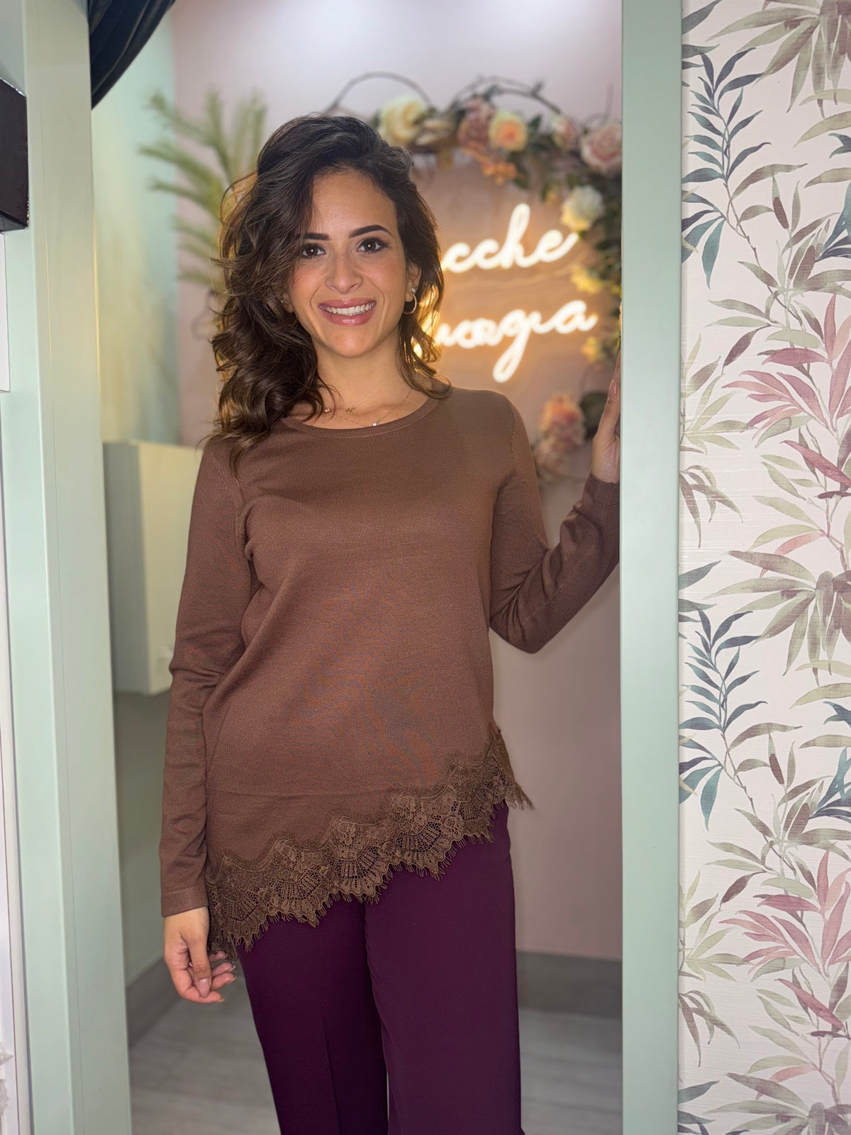 Maglia taglio merletto