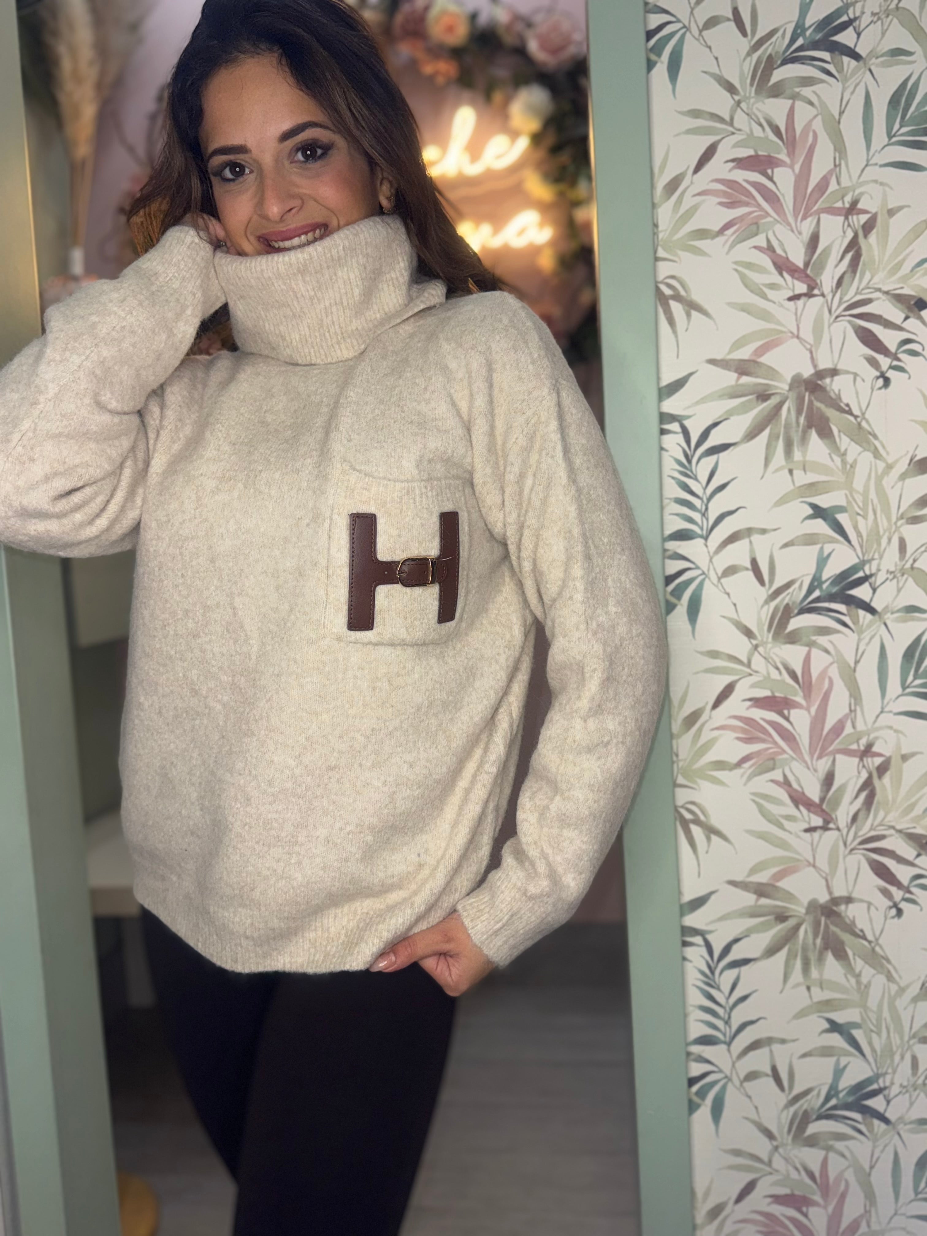 Maglione H collo alto